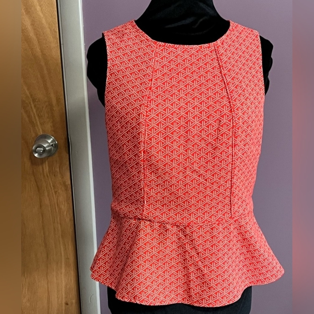 2/20 $ Banana Republic Coral Geometric Peplum Camisole